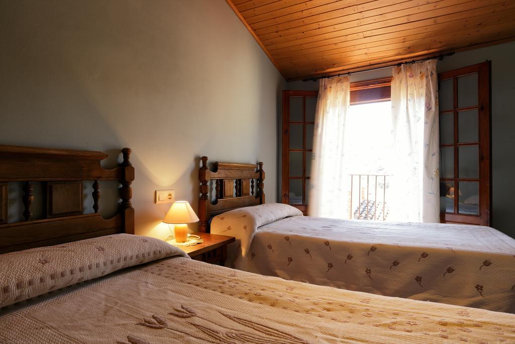Apartaments Populetus Poboleda Экстерьер фото