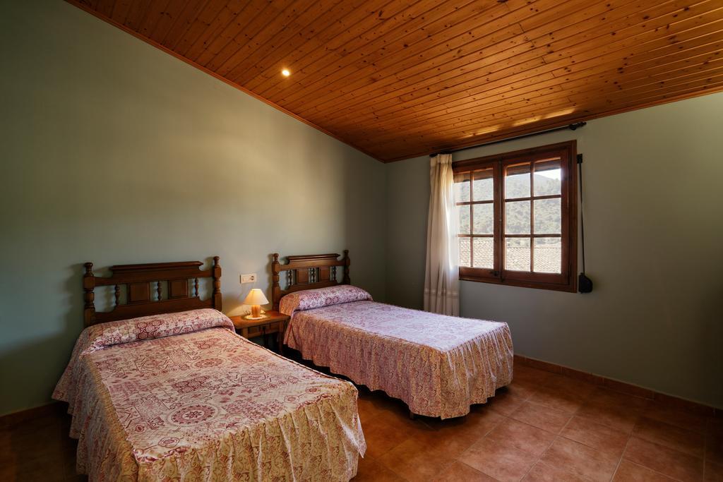 Apartaments Populetus Poboleda Экстерьер фото